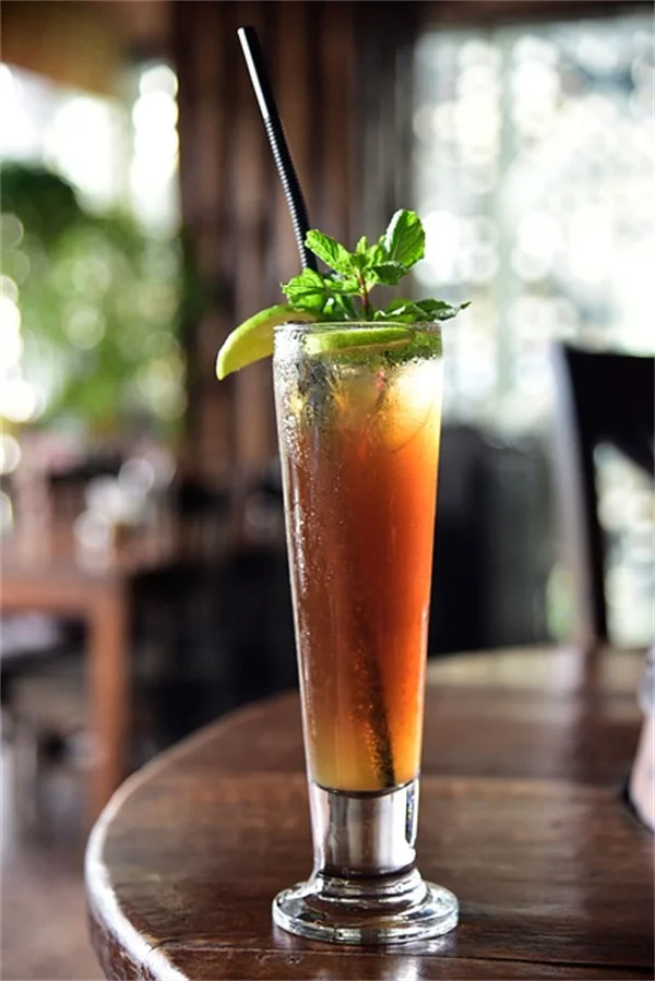 Hot Girl Walk: The TikTok Trend Boosting Mental & Physical Health